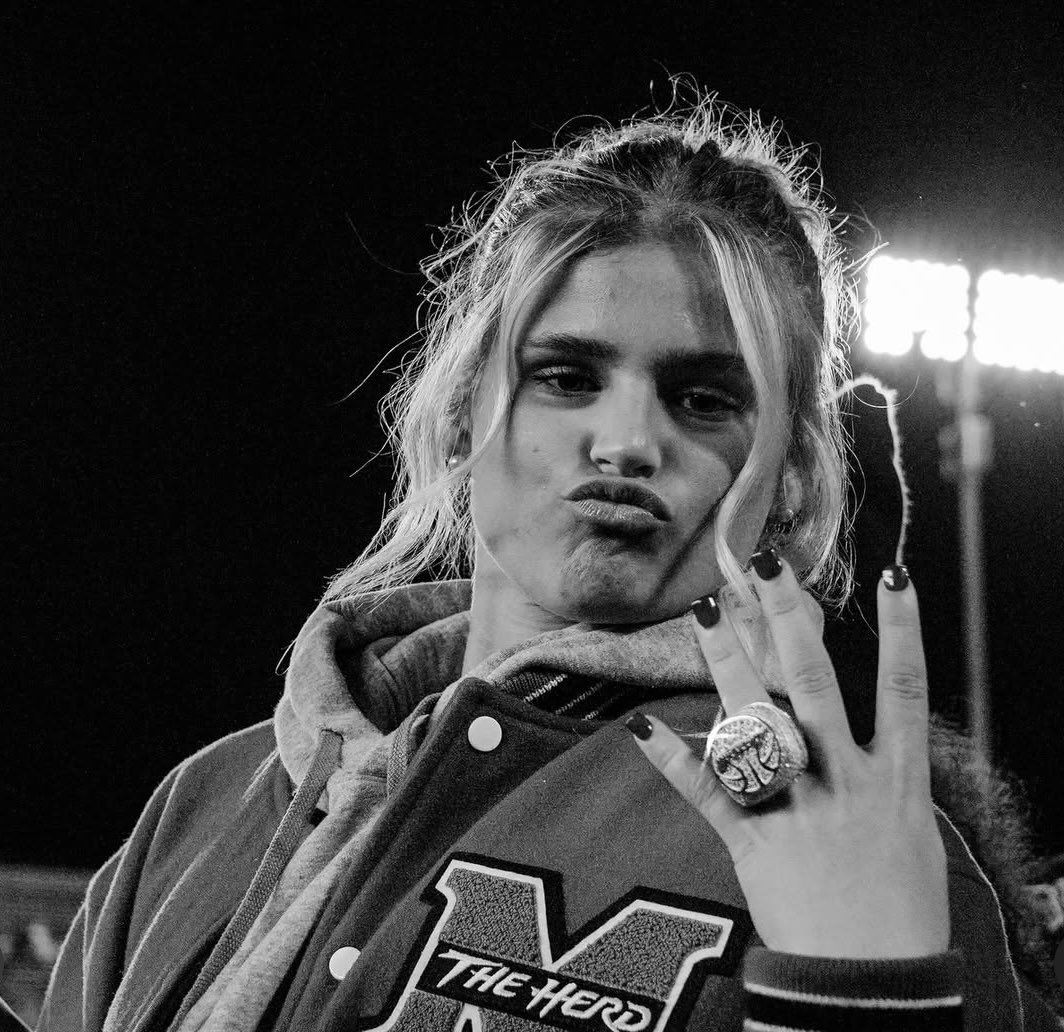 Kelly Green Report tweet media