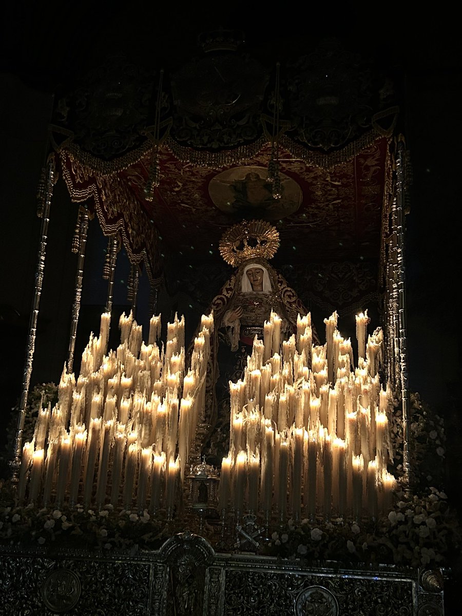 AsiloCapillita's tweet photo. Ntra. Sra. de Regla esperando a la Soledad. https://t.co/sQxTJ0NzqE