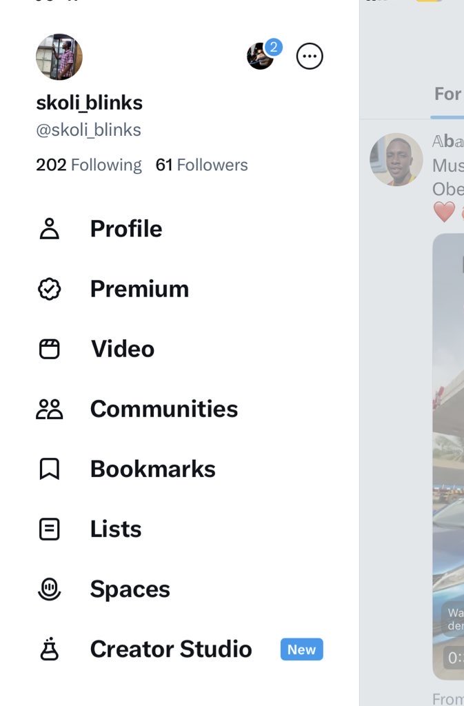 skoli_blinks tweet media