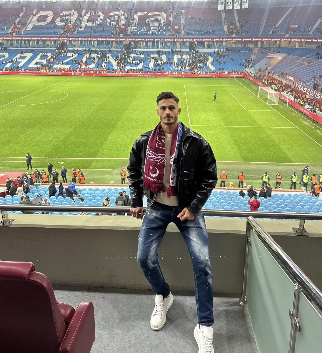 𝐒𝐨𝐬𝐲𝐚𝐥 𝐁𝐢𝐫 𝐁𝐞𝐥𝐚 ⚡️ tweet media