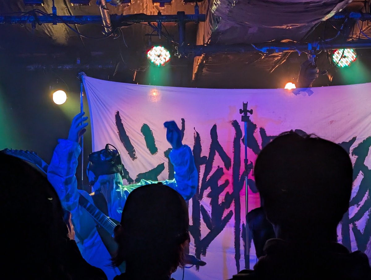 でぶ→METAL tweet media