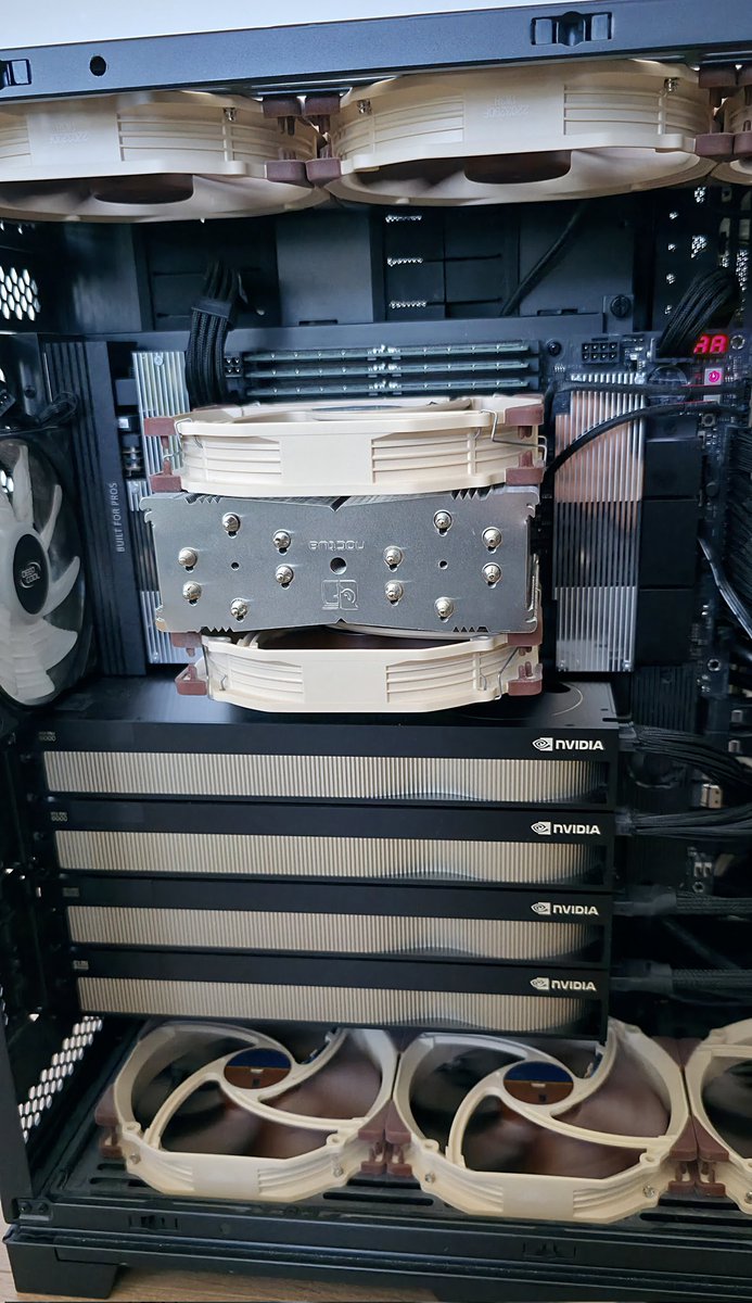 Europurr tweet media