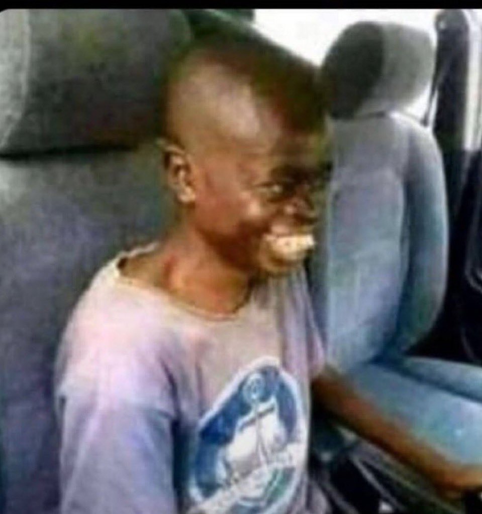 𒆜ʀoʟᴀɴᴅᴏ tweet media