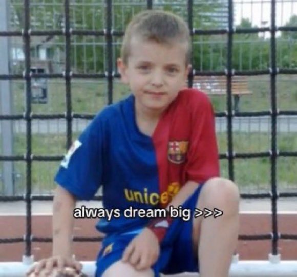 l'Asllani català🇽🇰 tweet media