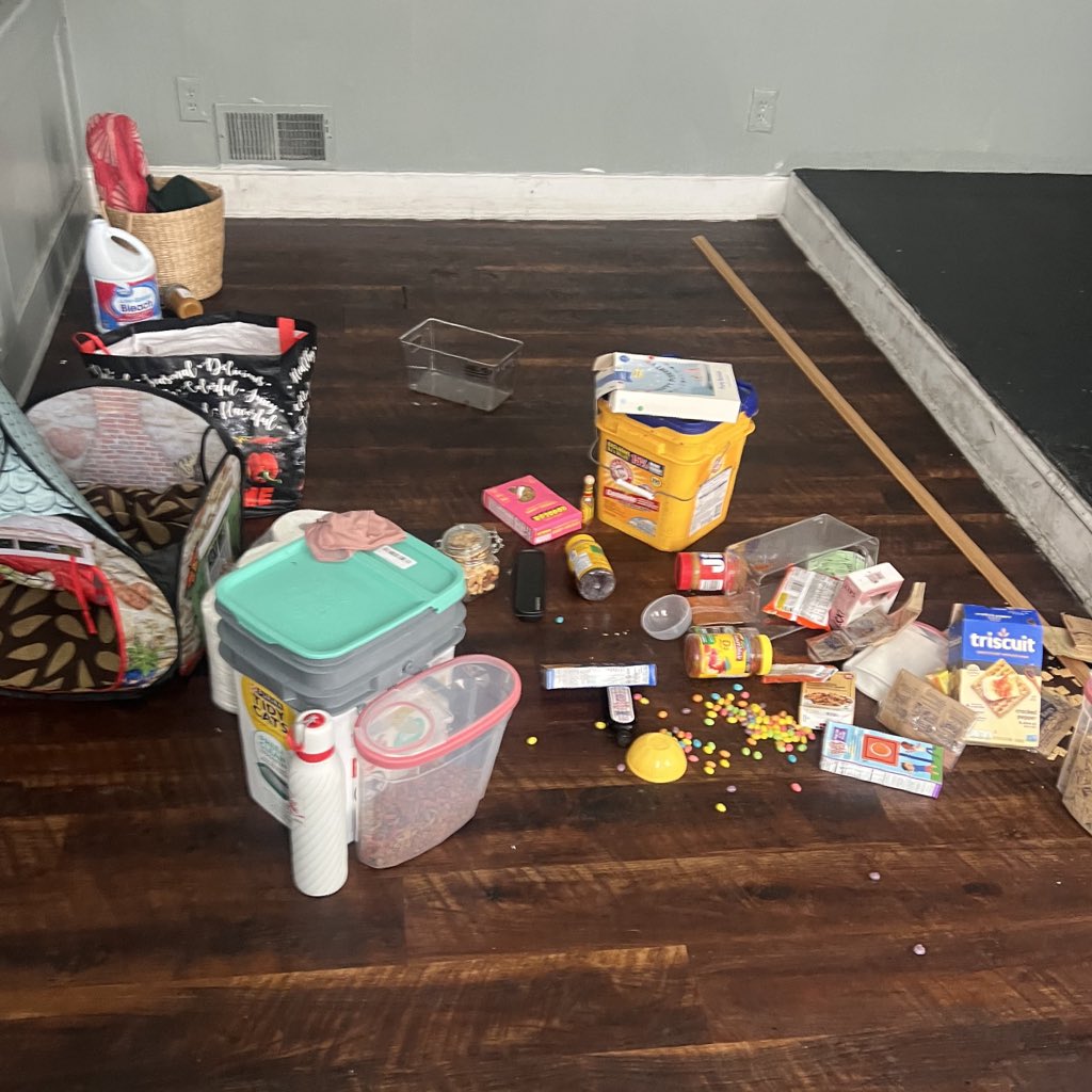 dadeleine tweet media