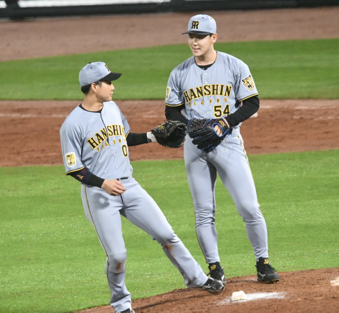 ジュラ tweet media