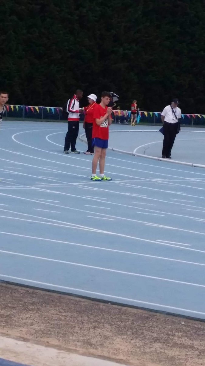 PaulaMc007's tweet image. #Oliverscampaign 
Oliver preparing for 200m National Championships
His anxiety would be through the roof.
He was ranked 2nd best in the country and in training for the Paralympics
#AutismAcceptanceWeek 
#Autism 
Same but different
Different but equal