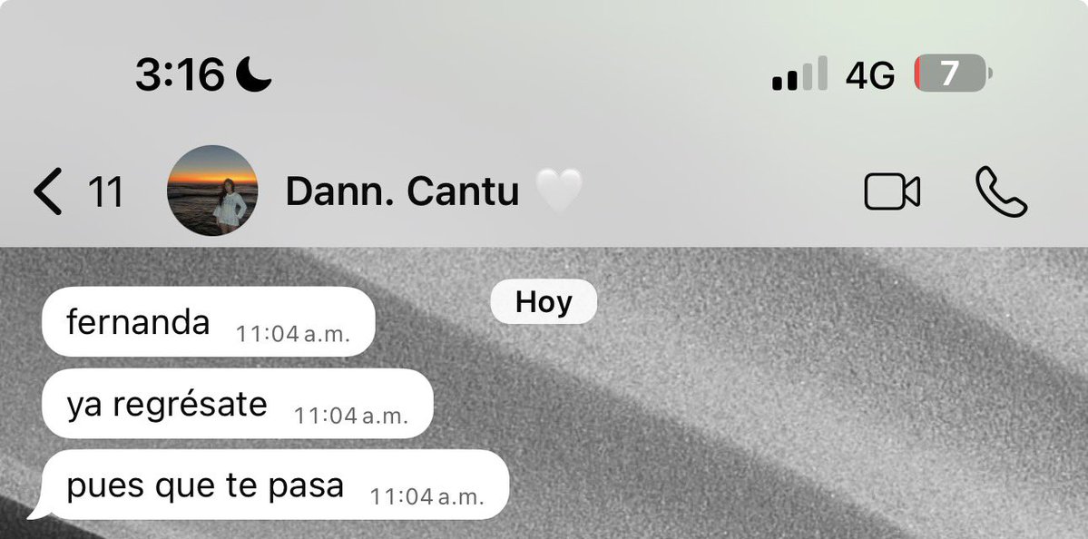 rollo de sushi 🍣 tweet media