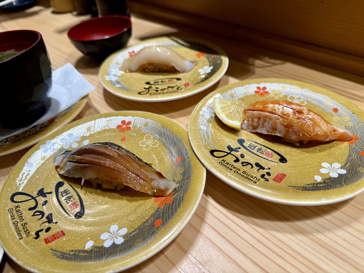 表参道エリアの流行り物、インスタスポットをあちこち巡ってみた。この