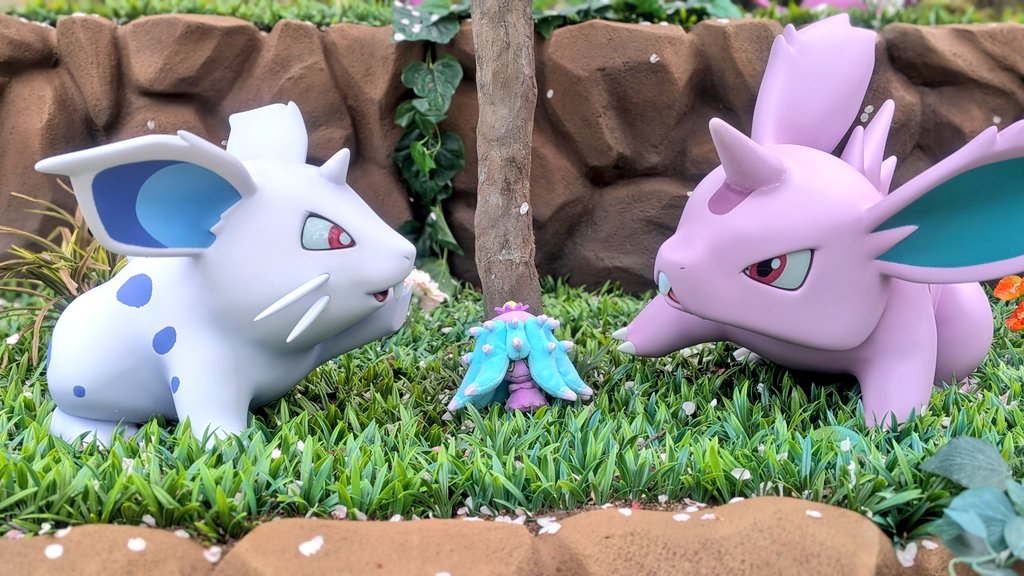 ものとん tweet media