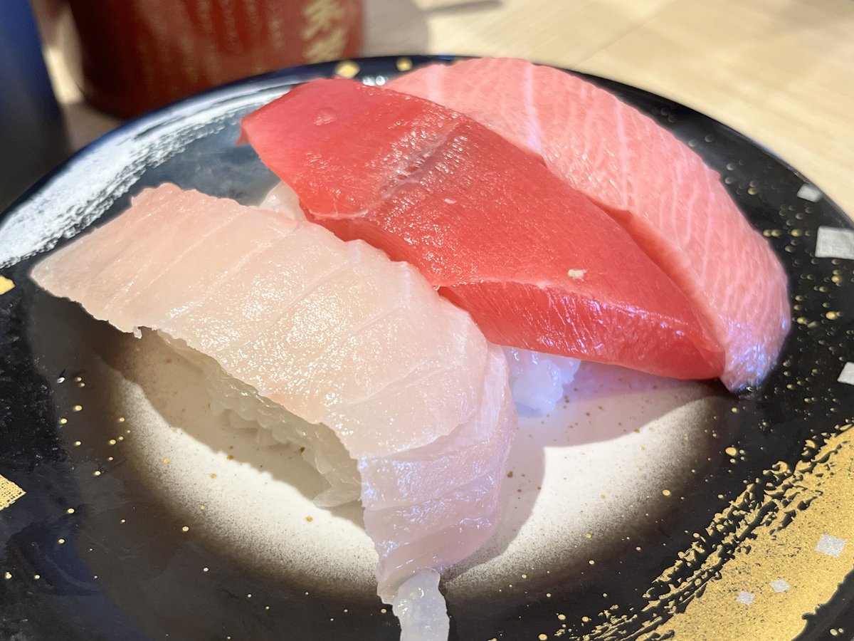 ヤエー番長シェーンコップ tweet media