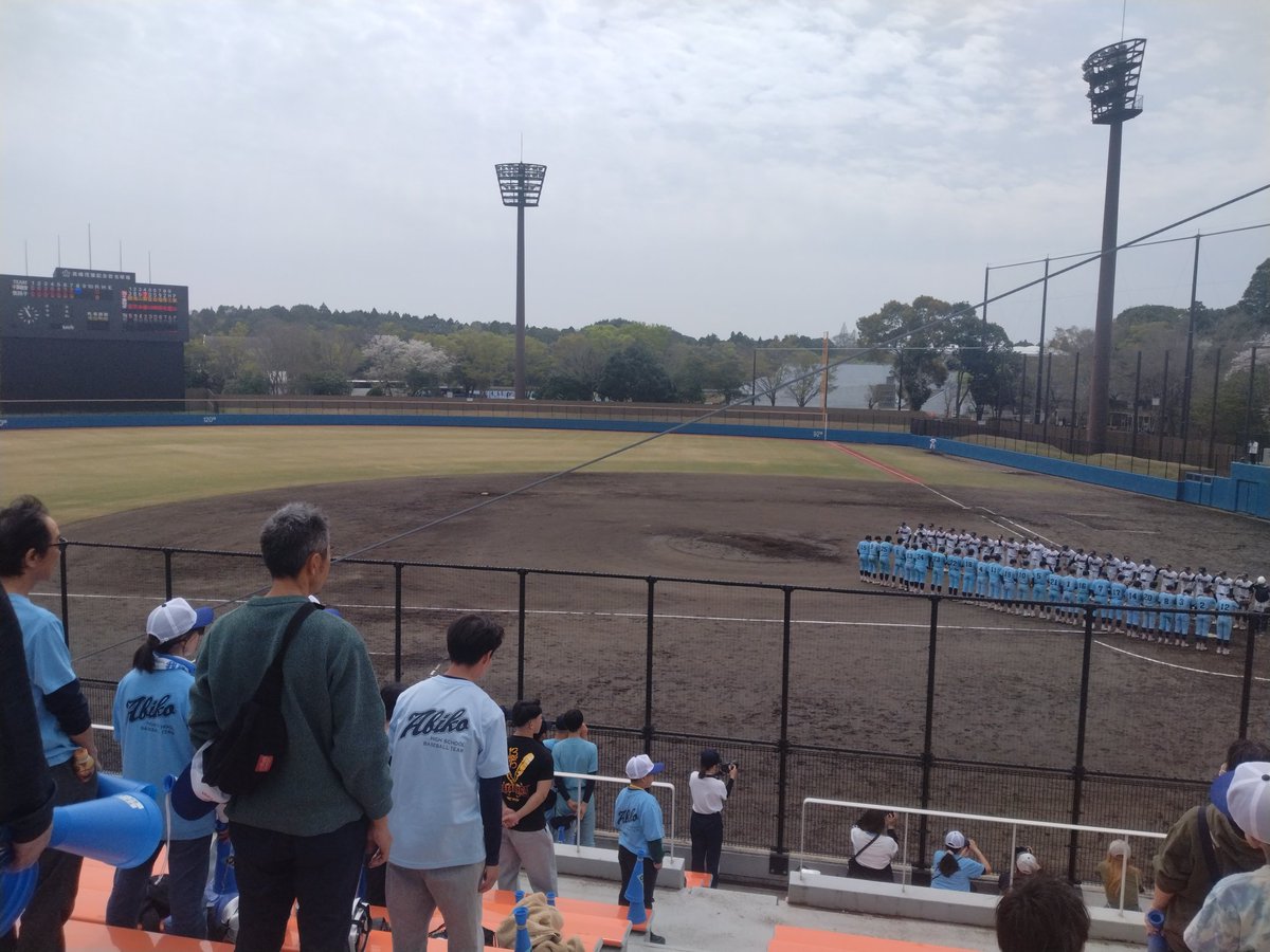 dmickey1118's tweet photo. 春季高校野球千葉県予選

地元の我孫子高校の応援に来ましたが残念ながら負けてしまいました。

また夏に向けて頑張って下さい！
#高校野球
#長嶋茂雄記念岩名球場 https://t.co/mzW3JNGSQg