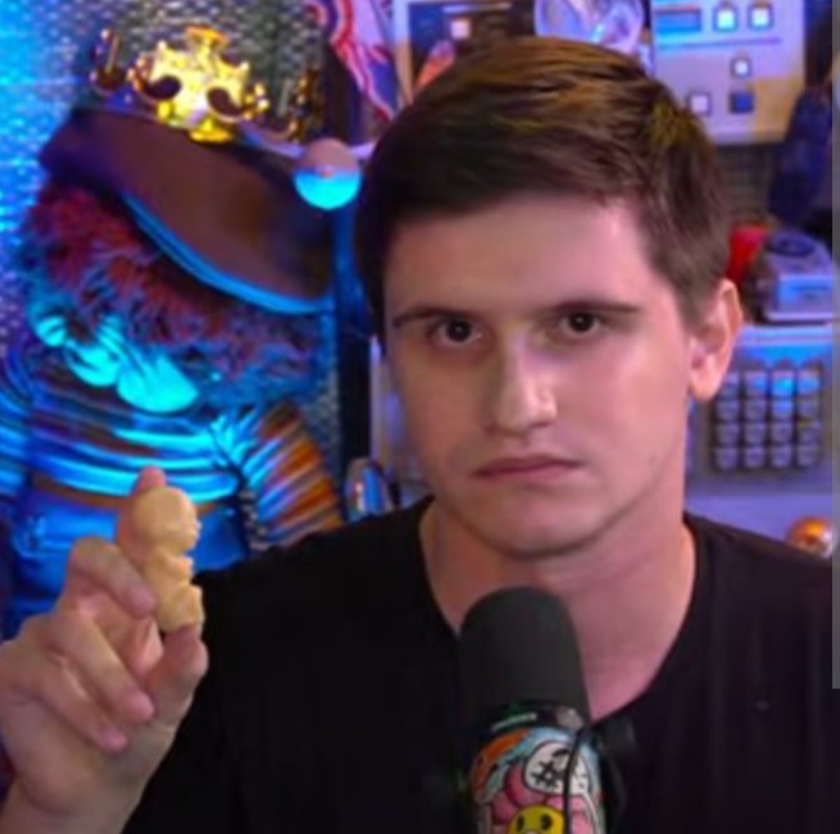 LÚCIFER tweet media