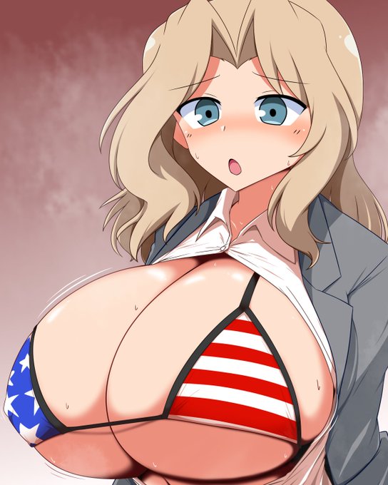 ガルパンのケイの星条旗ビキニ
今日暑くない? 