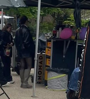 One thing is for sure, she is not a scene maker, a spotlight stealer, she will not be there if he didn't ask her to...he is not for set visit thing but she's the exception...he's proud of her...no need for loud declarations and grand gestures, but the fact she went there means so