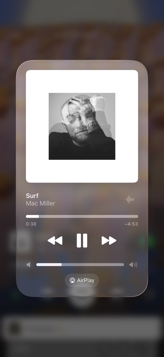 Lo único que estoy manifestando ahorita, es un amor que suene así. 
Que se sienta así, 
Que sea exactamente así: