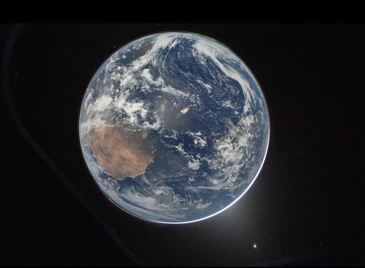 cbctom's tweet photo. “You're an interesting species. An interesting mix. You're capable of such beautiful dreams &amp; such horrible nightmares. You feel so lost, so cut off, so alone, only you're not. See, in all our searching, the only thing we've found that makes the emptiness bearable, is each other" https://t.co/FjLxASazFW