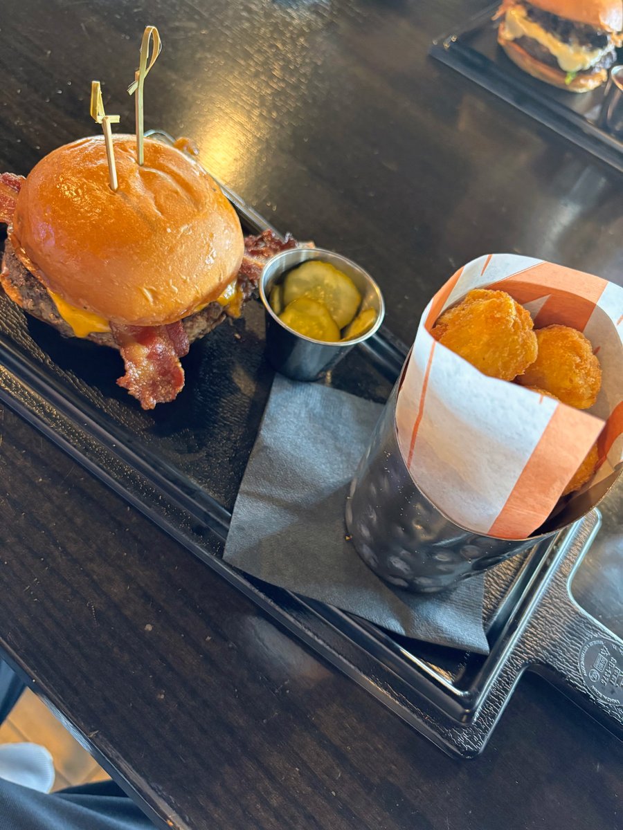 Jesse and Mike tweet media