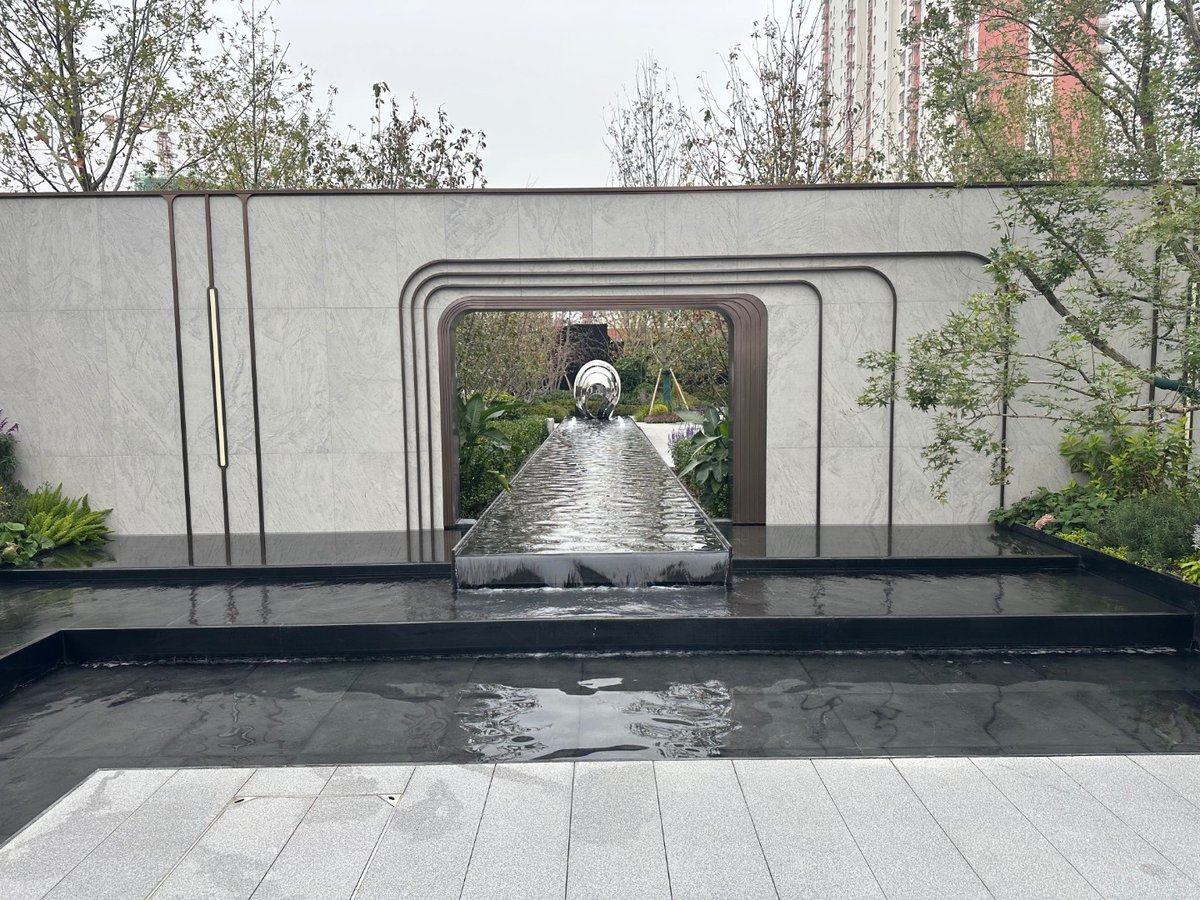 losny_Porcelain's tweet photo. Water Feature Thick Outdoor Tiles, durable, slip &amp; water resistant, top choice for water features &amp; gardens, factory direct, inquiry welcome!
#OutdoorTile #ThickTile #WaterFeature #ExteriorFlooring #TileFactory #ConstructionMaterials #fyp#LOSNY https://t.co/GS4XXjQZVT