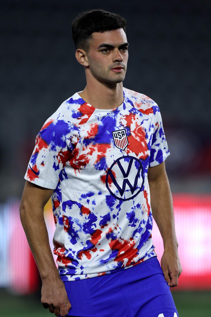 Alan Genez tweet media