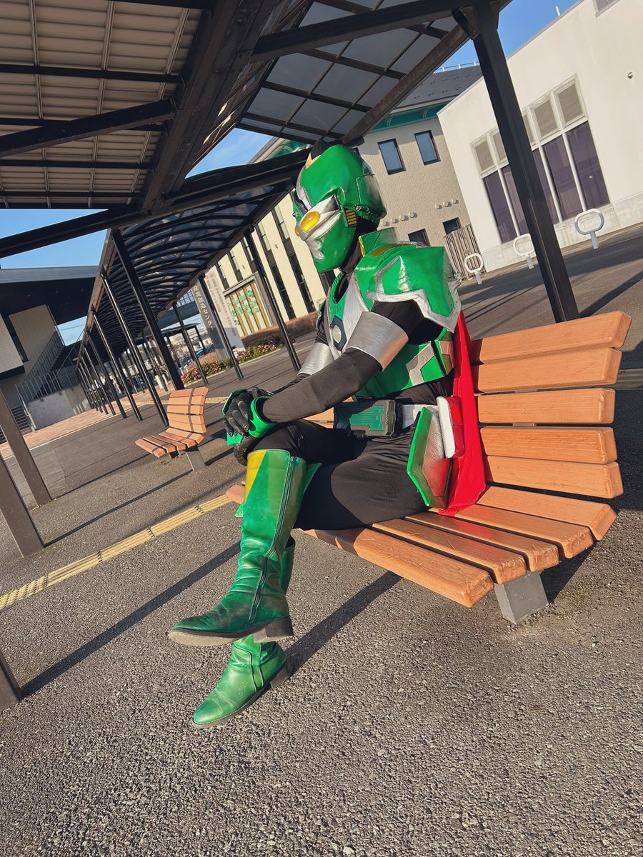 必筆超人ライトロン tweet media