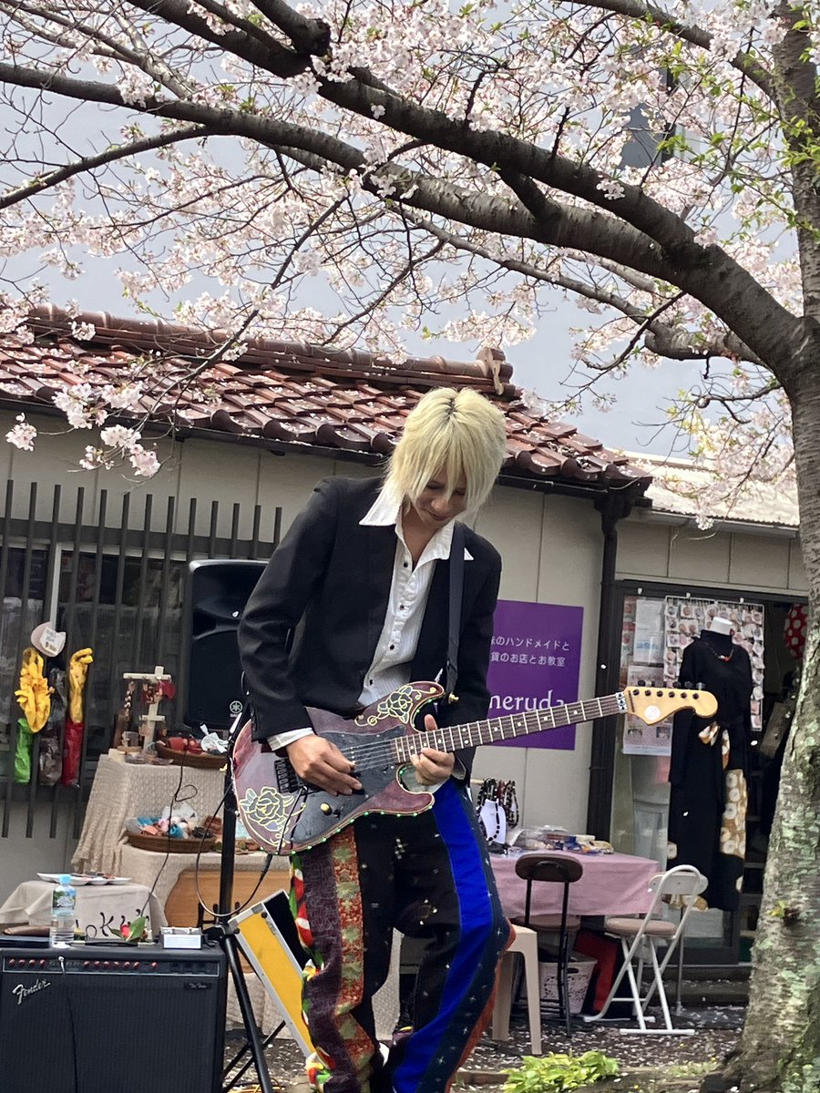mugenhope's tweet photo. 1ステージ目終了しました！
ありがとうございました！
桜とホスト！ https://t.co/DoOo9lHSfW
