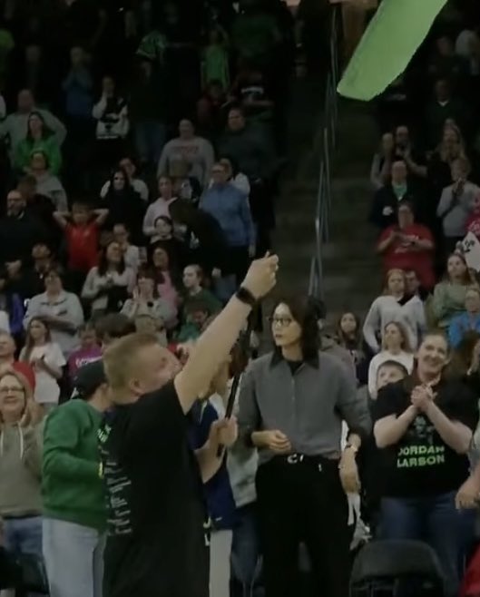 몽 ¹⁰ tweet media