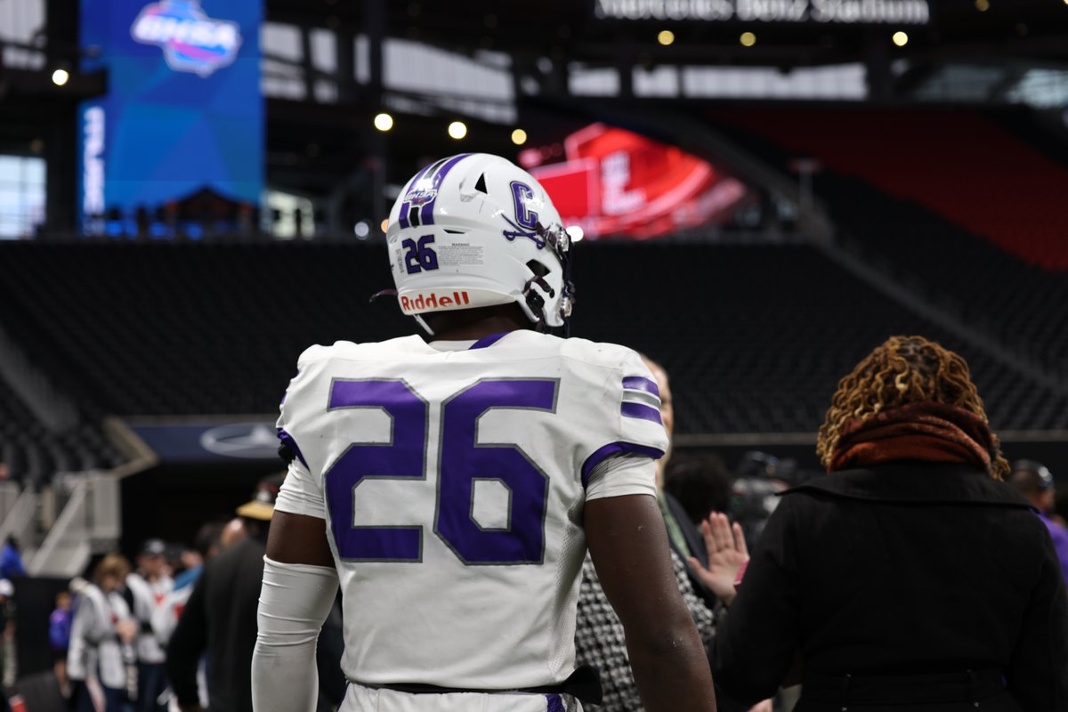 ElishaWilliam_s's tweet photo. Full Jr season highlights Edge/OLB
https://t.co/wohk2743yU #hudl 
@mccray_randall https://t.co/xNlJu9daTf