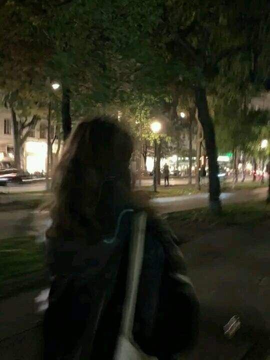 red #girlrules tweet media