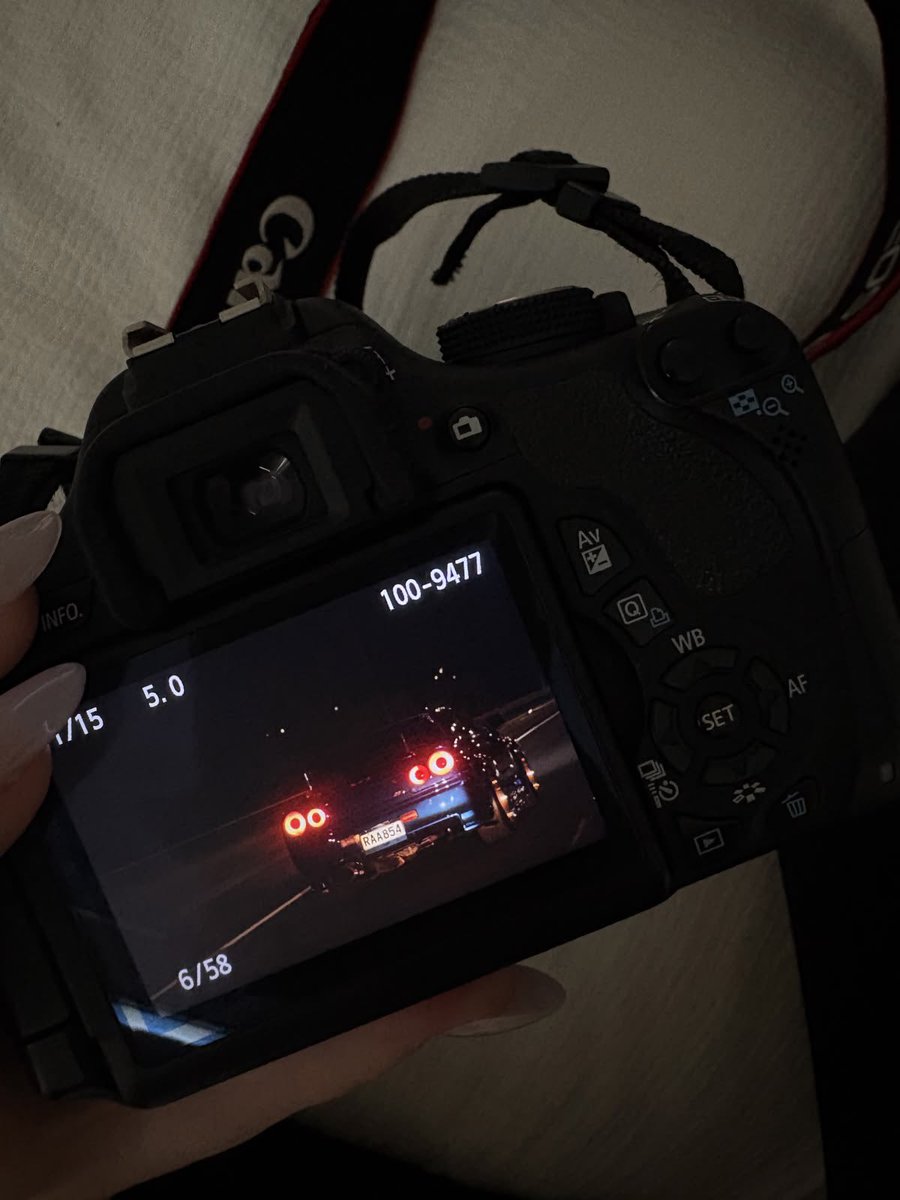 red #girlrules tweet media