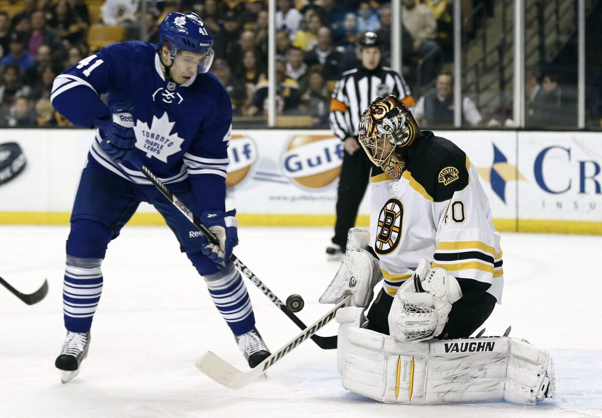 BCarrollDesign's tweet photo. @icethetics Leafs also wore the 1967 throwbacks at home in 2013! https://t.co/xzEsGfeJHb