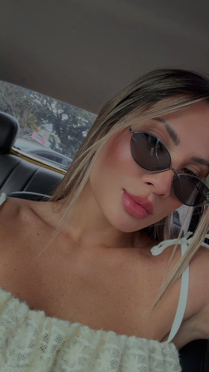 lalarcon11 tweet media