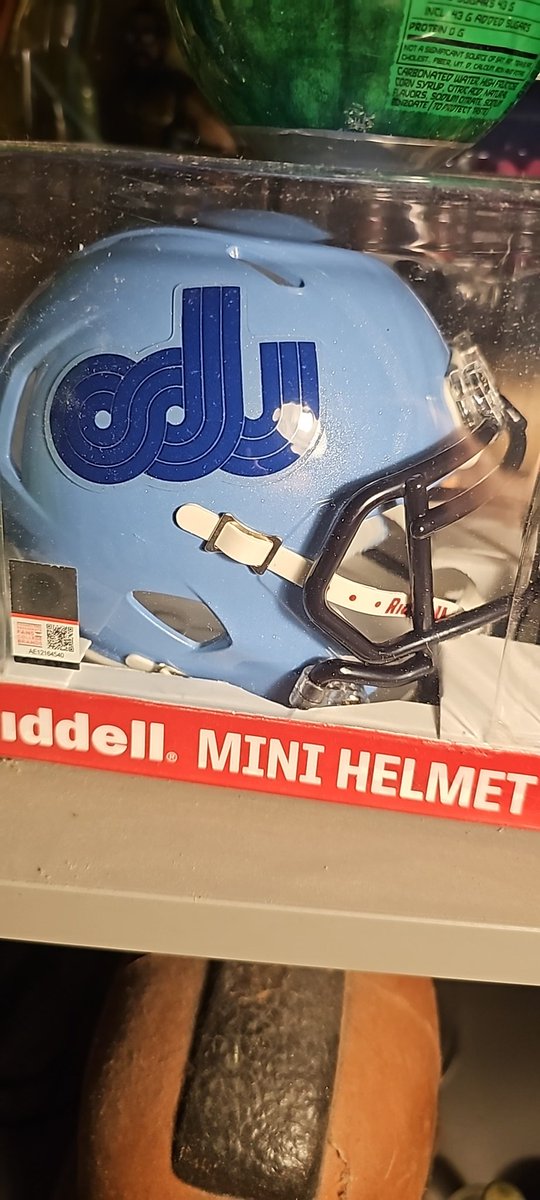 MikeAwsome's tweet photo. @JerryQuickel @ODUFootball Glorious!! As a season ticket holder, this brings a tear to my eye. I am impartially toto the Hudson blue with the homecoming emblem. I don't have the full size though. You are a gem! https://t.co/DUMNfYbWdp
