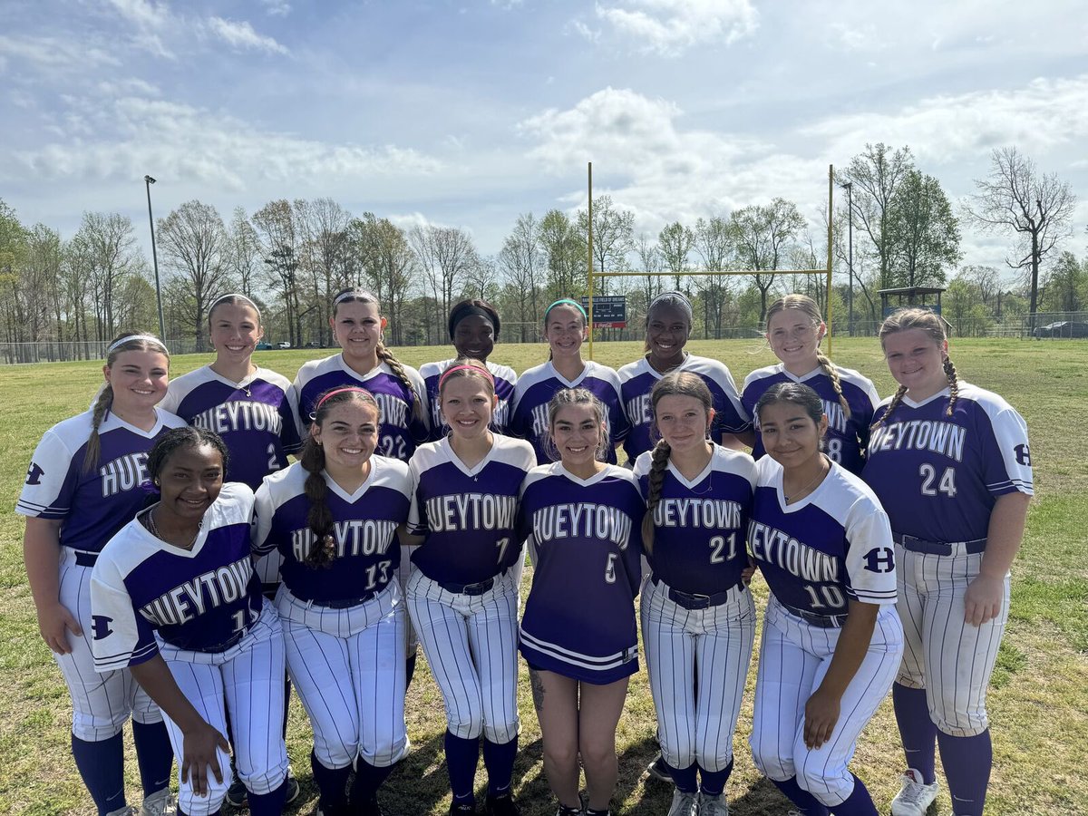 Hueytown High School Softball tweet media
