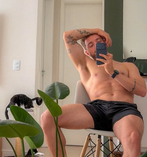 𝕵𝖔𝖍𝖓 𝕮𝖔𝖓𝖘𝖙𝖆𝖓𝖙𝖎𝖓𝖊 tweet media