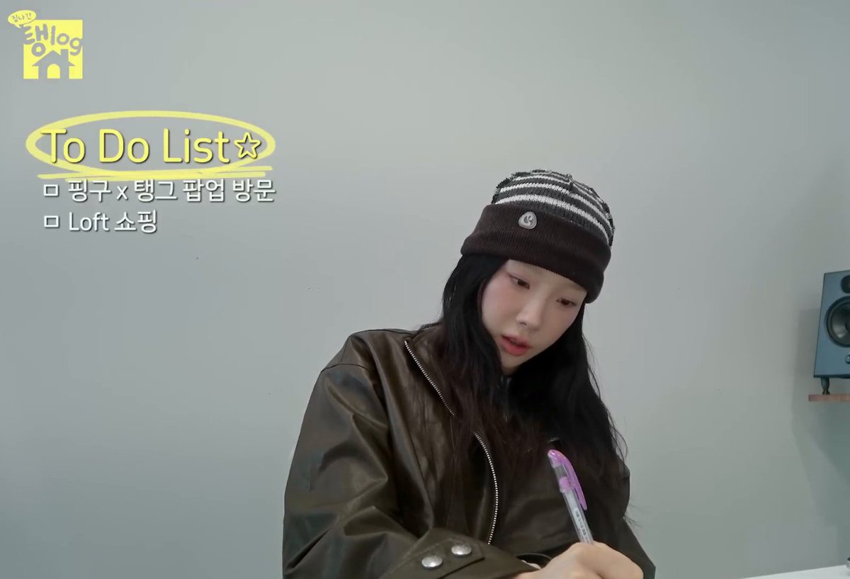 309KTYSS's tweet photo. [ENG SUB] [Taeng Log - Leaving the House] in Tokyo (feat. PinguxTaenggeu) 

[집 나간 탱log] in Tokyo (feat. 핑구x탱그)
📽️ https://t.co/4IK7VsNNON

#태연 #집나간탱log @TAEYEONsmtown https://t.co/7yktqLdFiE