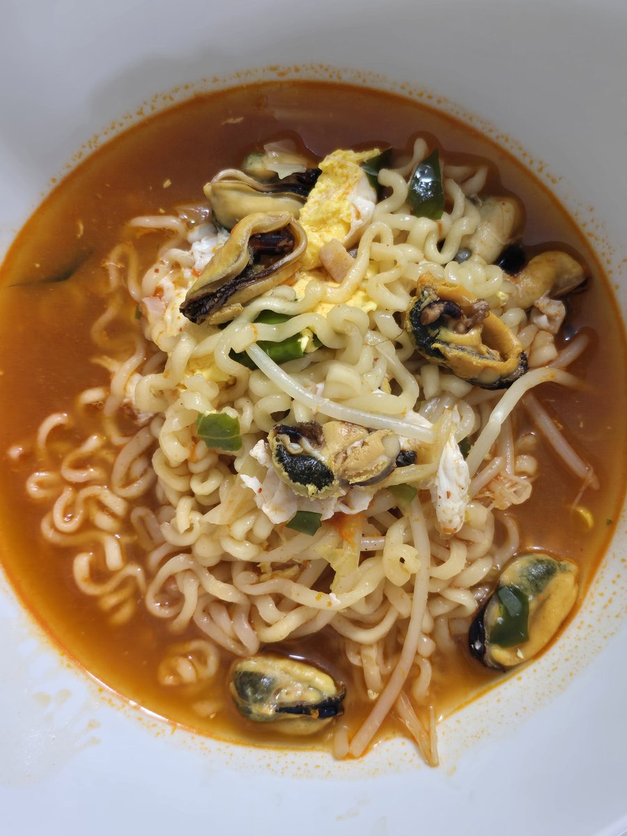 파란장화 tweet media