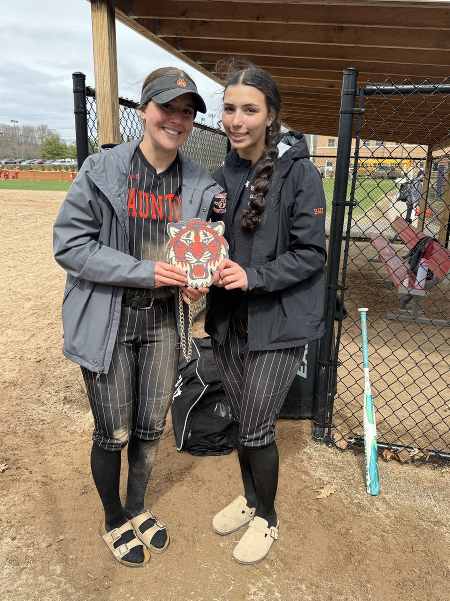 THS_Softball tweet media