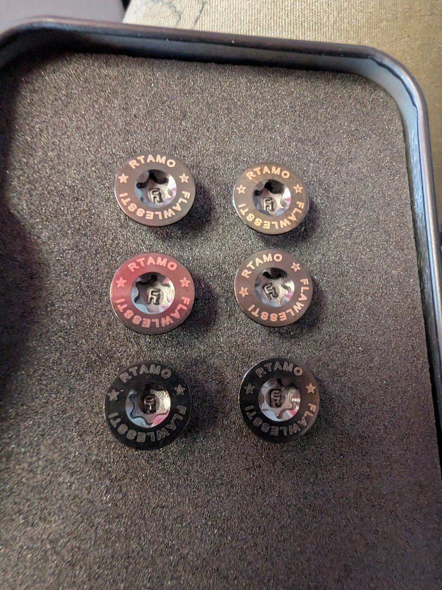 きひら tweet media