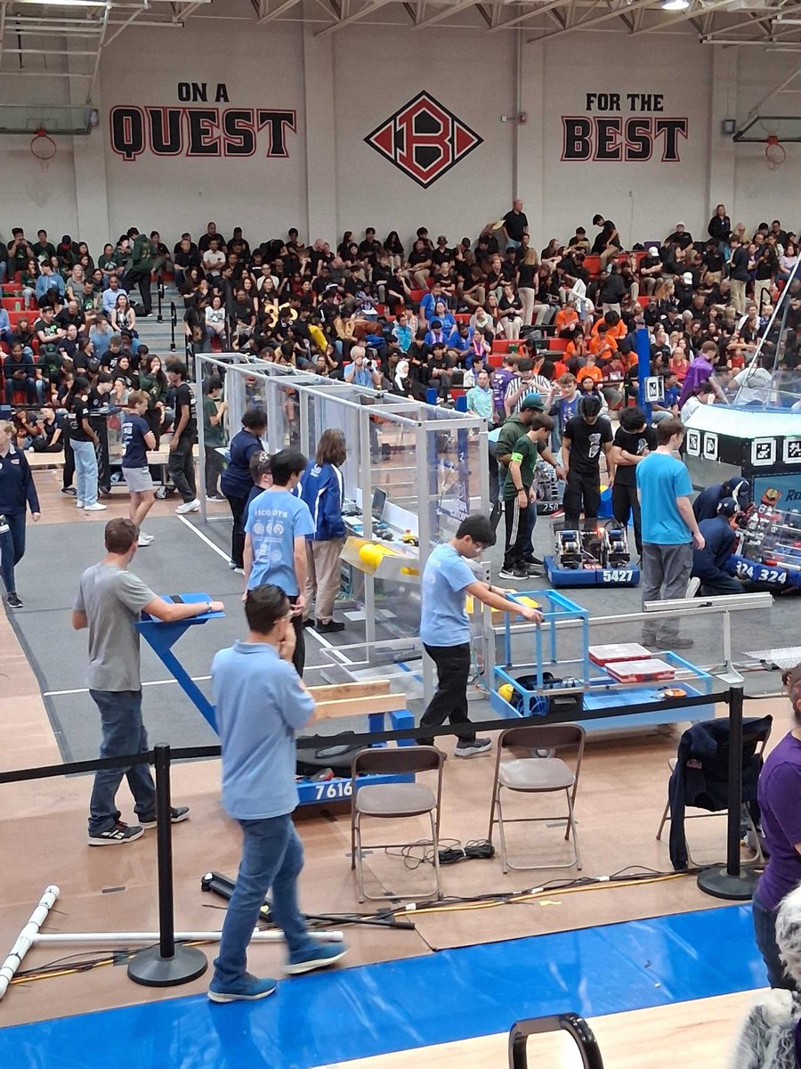 discobots's tweet photo. DiscoBots ranked 3rd overall and picked chips 324 and Cerberus 7616 to join an alliance.  The team won the finalist award and quality award !  thank you to all the volunteers that make this event happen https://t.co/1VIzTZ4716