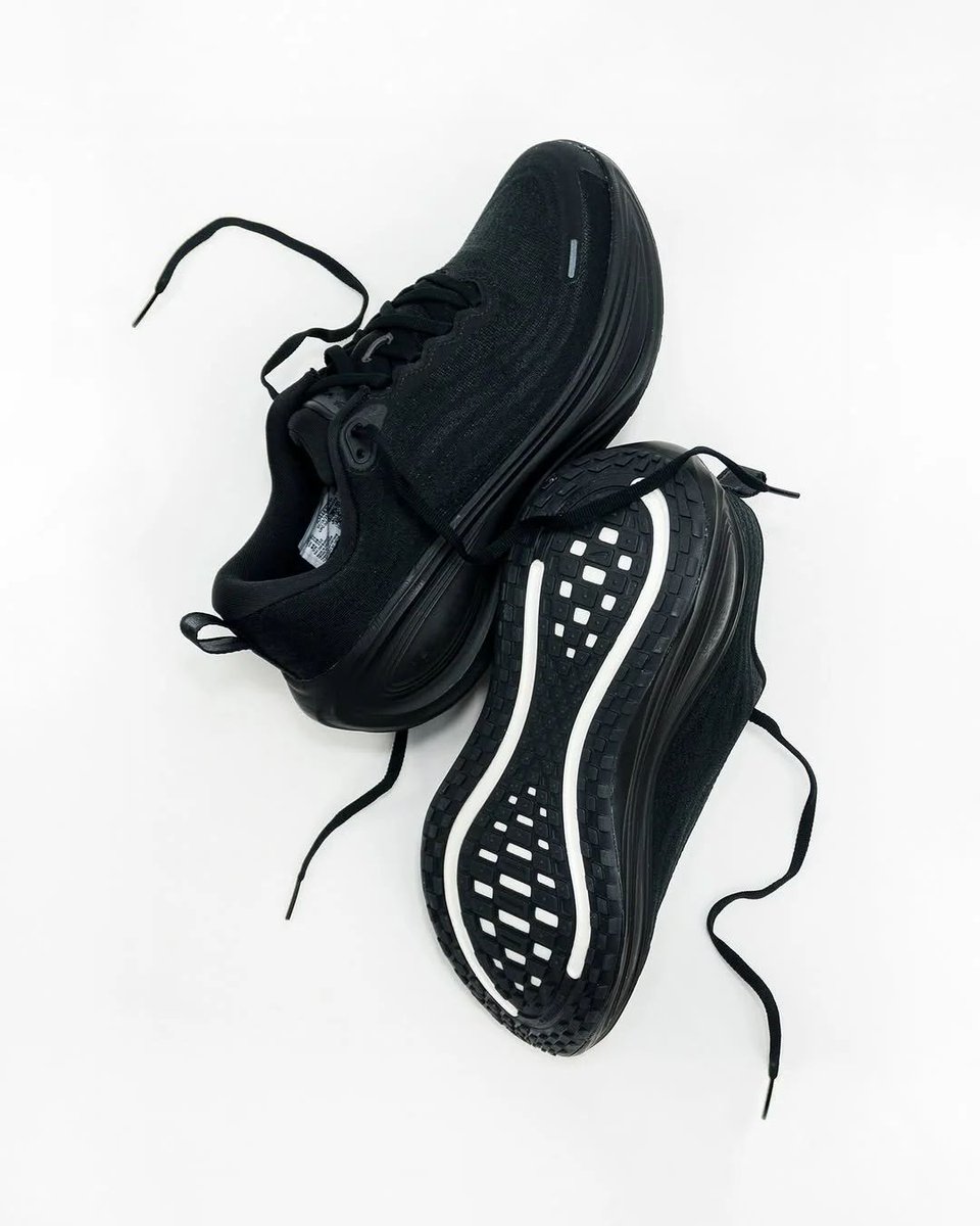 Sneaker Shouts™ tweet media