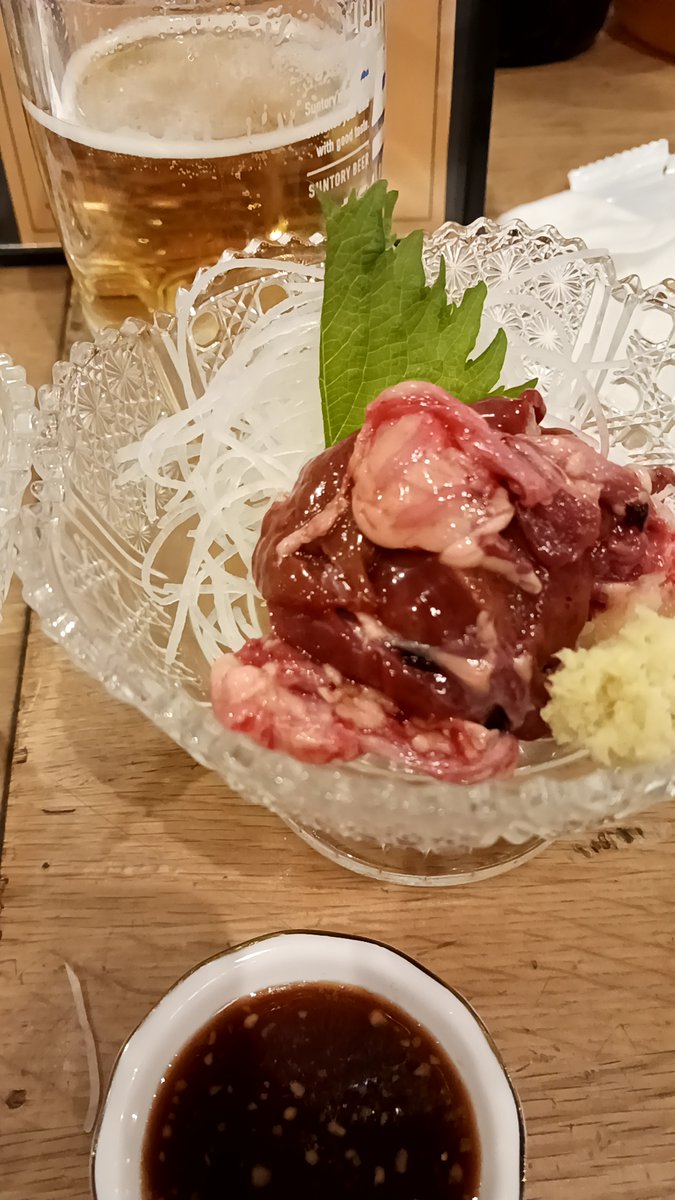 FoodMaster_JPN's tweet photo. 中トロと豚足＠天満
値付け間違えてるのかと思うくらいコスパの高いお店でした。 https://t.co/Zg9E4zrlcR