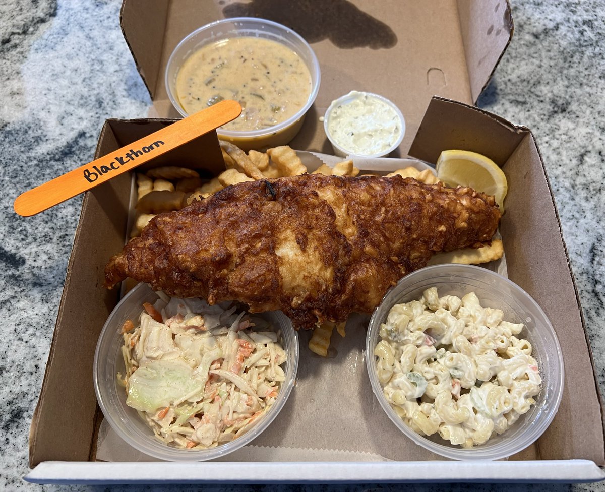 mattjaniszewski's tweet photo. π The Blackthorn in South Buffalo
Forgot to post last night but this is the last #FishFryFriday of Lent https://t.co/25qx4IBmXA