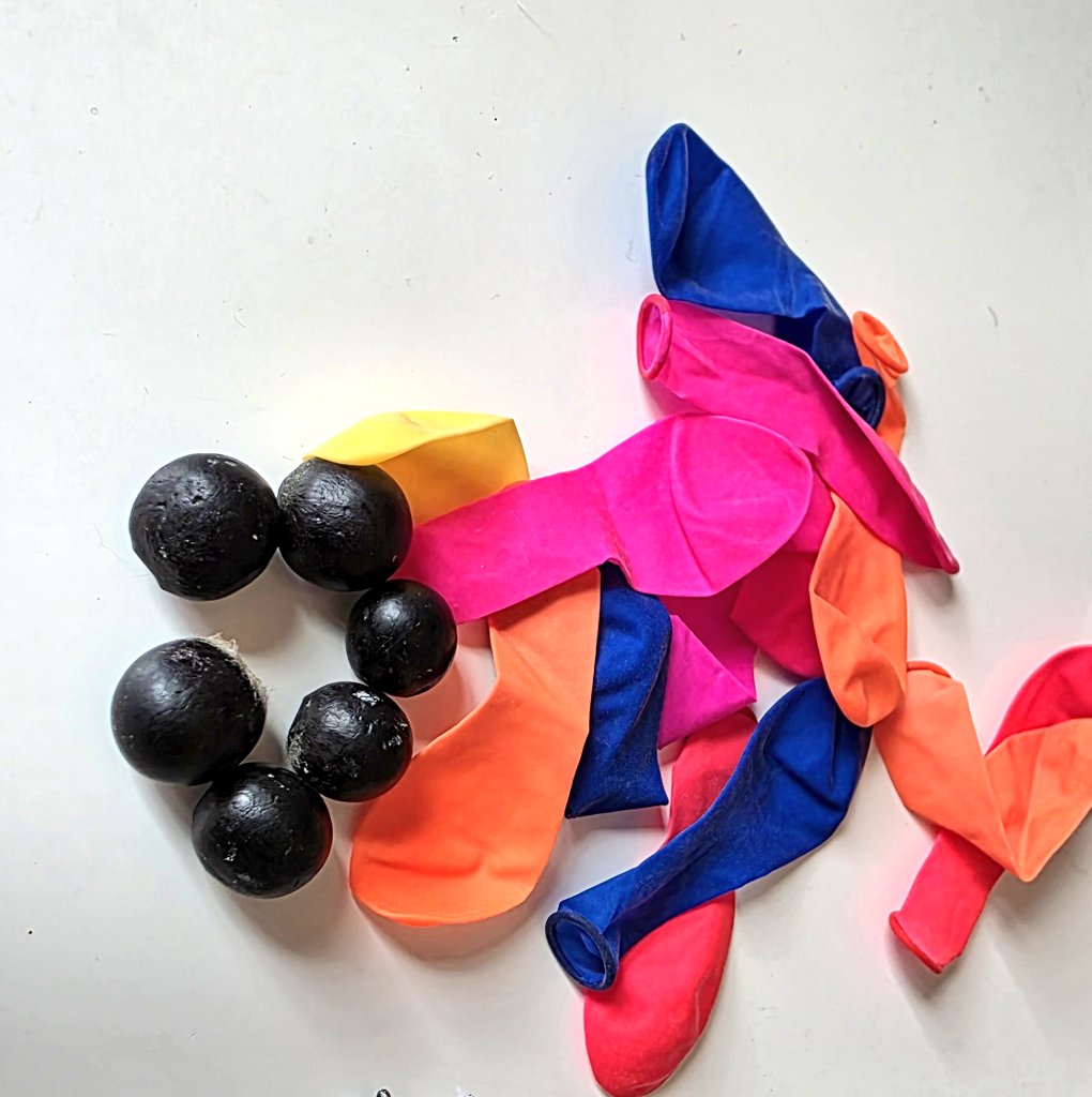 なつうり tweet media