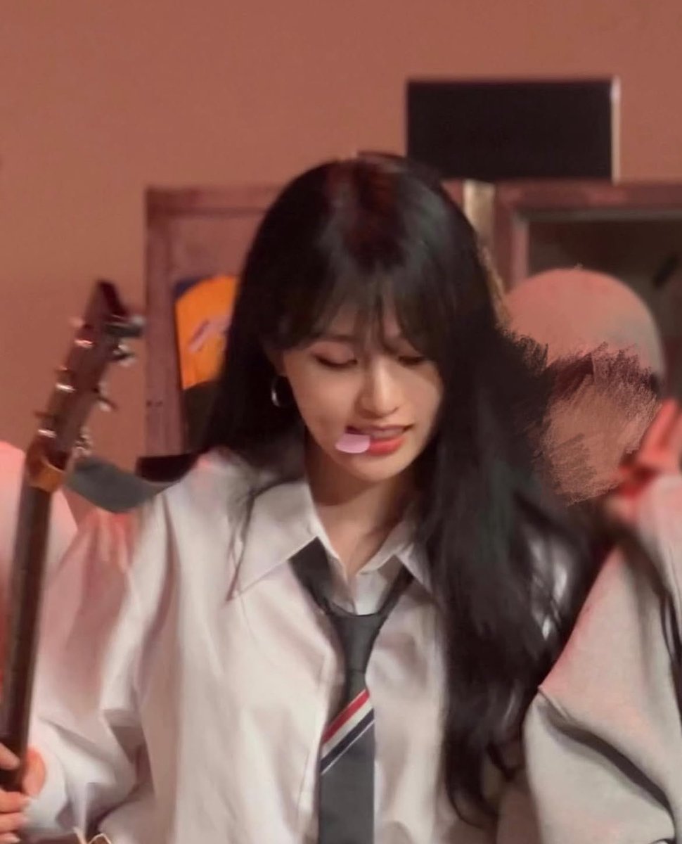 heeyeon zip archive tweet media