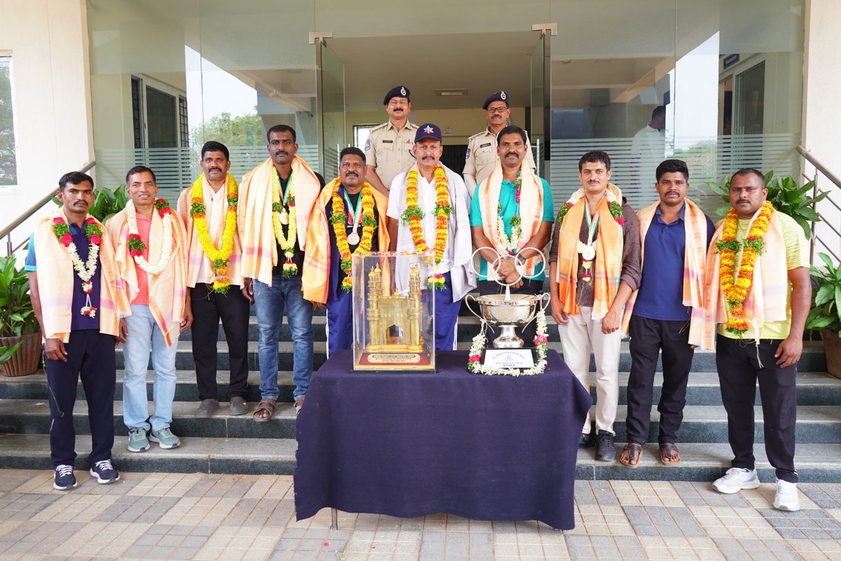 8thBnTSSP's tweet photo. Hearty congratulations to Telangana Police for emerging as Overall Champions in the 69th All India Duty Meet (Anti-Sabotage Check) held at Nagpur, Maharashtra. https://t.co/RR6MXuTnNE