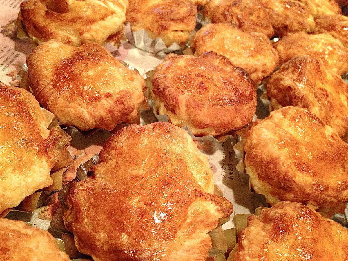 Santa caFe HASH tweet media