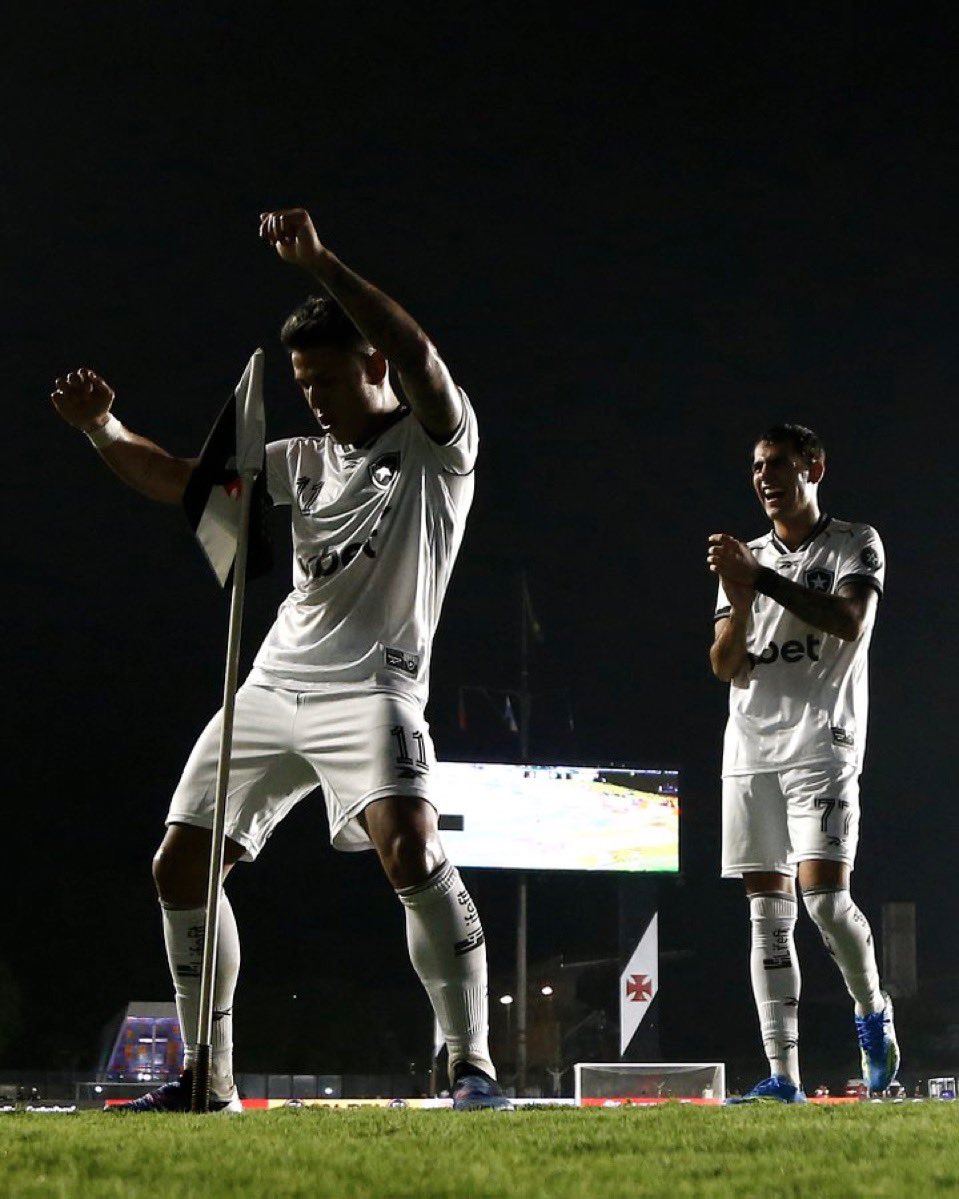 Contes 🏴☠️ tweet media