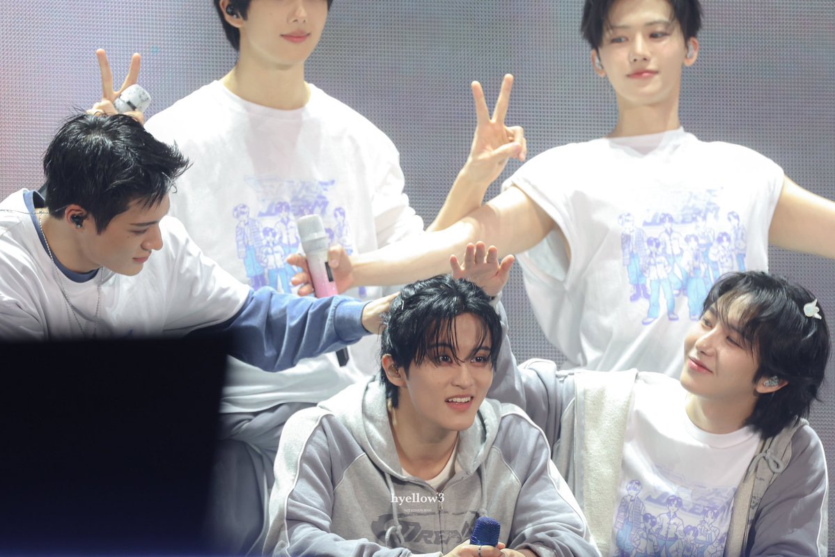 723 💙💛 tweet media