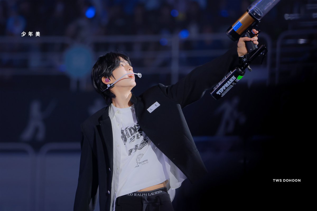 少年美 tweet media